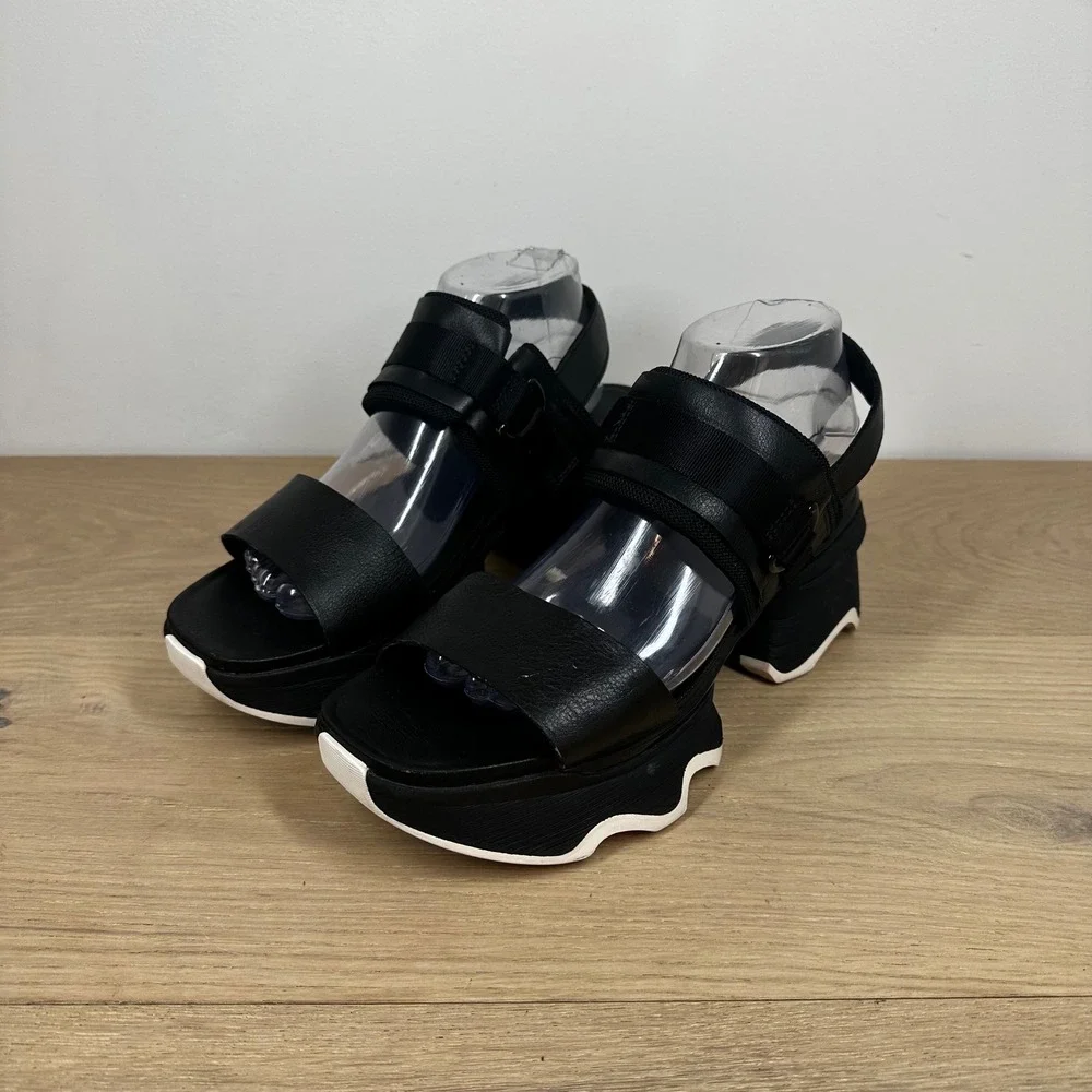 Sorel Kinetic Impact II Slingback Sandals Women 9.5 Black Platform Sport Chunky